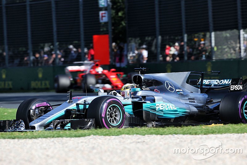 Mercedes se fija como objetivo reducir el peso de su coche