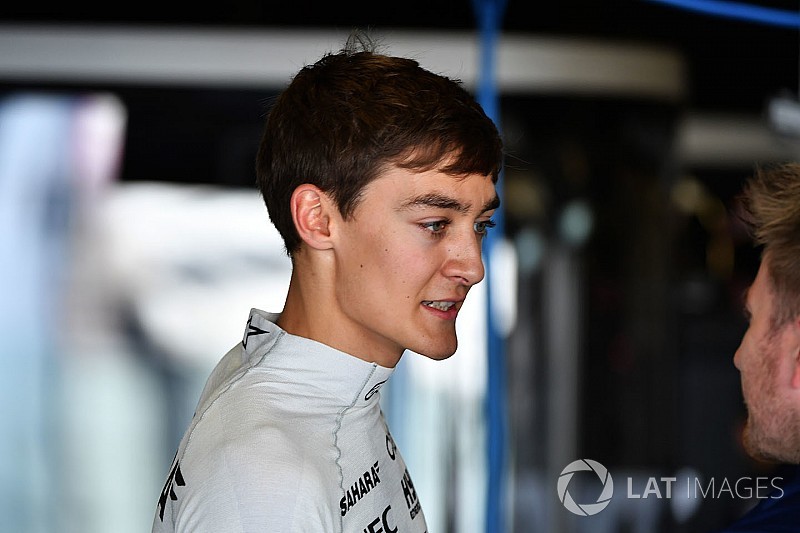 Szintet lép a Mercedes támogatottja, George Russel