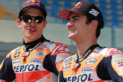 Honda neemt meer tijd om te beslissen over teamgenoot Marquez