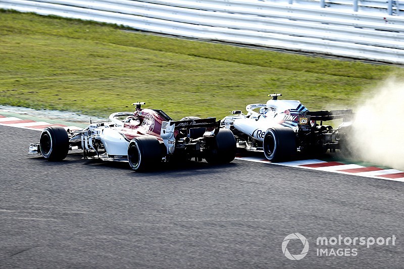 Відео: аварія гонщиків Sauber на трасі Сузука