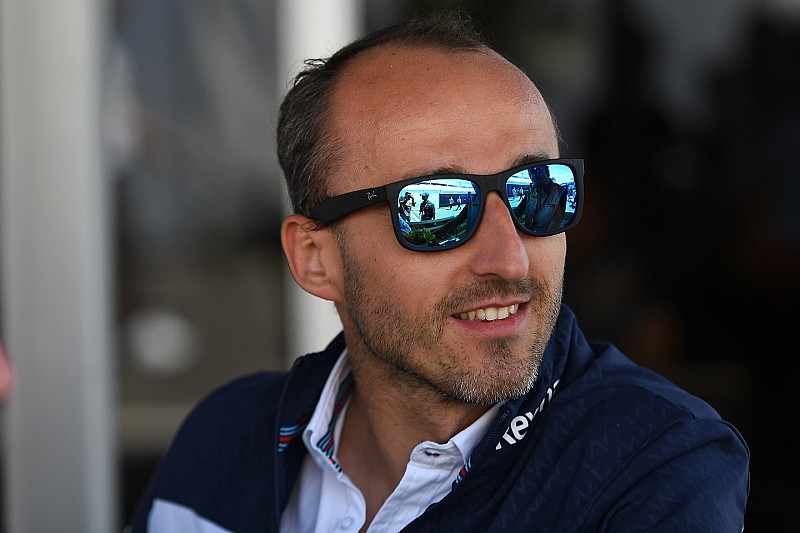 Kubica, 2019'da yarışma şansı konusunda iyimser