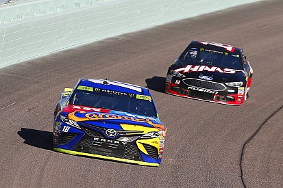 NASCAR no planea cambiar los descansos entre etapas en 2018