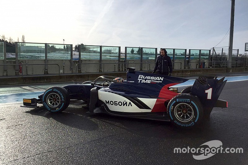 Los F2 estrenaron el Halo en Magny-Cours