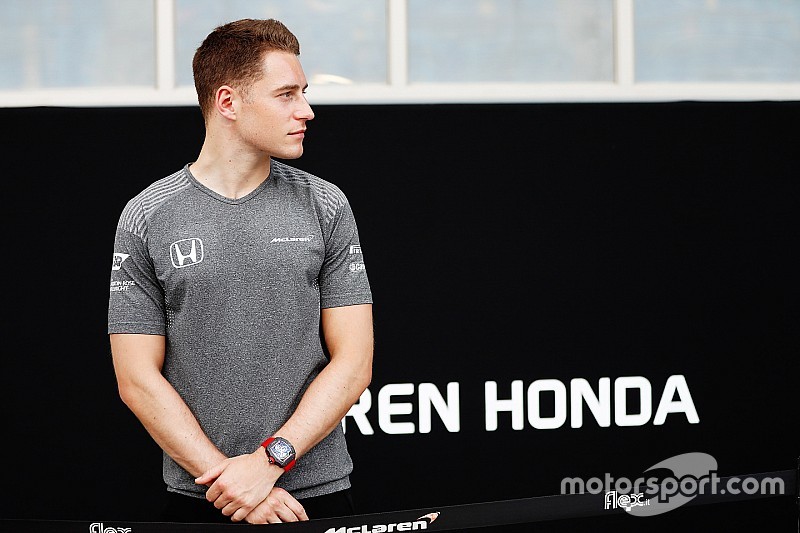 Vandoorne cree que el difícil año de McLaren es muy bueno para su aprendizaje