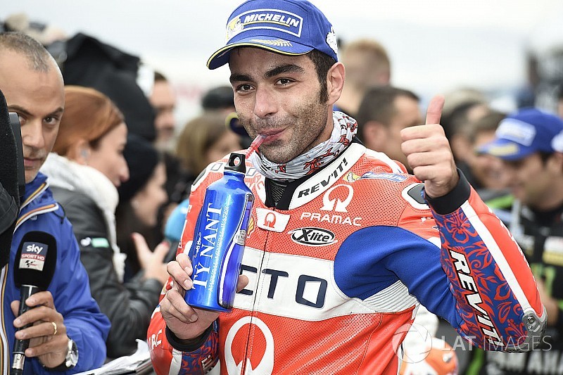Petrucci feiert
