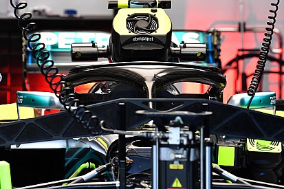 Mercedes: Bottas fa gli esperimenti e prova l'Halo con tre soffiaggi sull'aureola