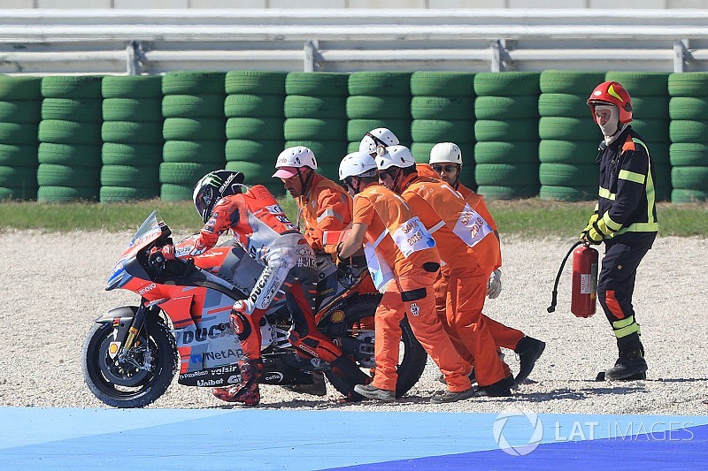 Lorenzo blames
