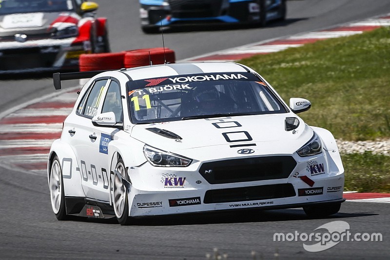 Thed Björk centra per un soffio la pole position di Gara 1 a Ningbo