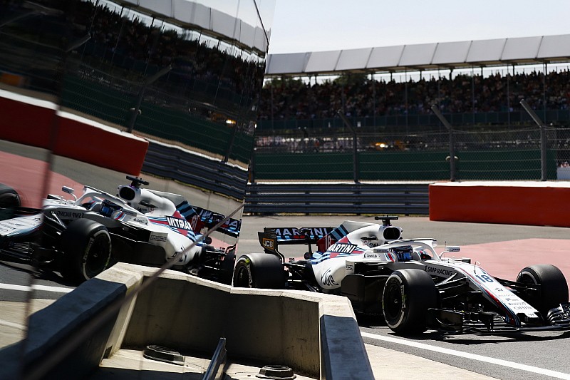 Mindkét Williams a bokszból rajtol a Brit Nagydíjon Silverstone-ban