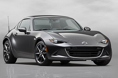 Mazda MX-5 a tutto “special”: la RF a Goodwood, la Levanto a Milano