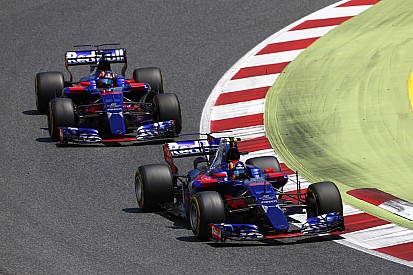 У Toro Rosso будуть "більш ніж щасливі" залишити Сайнса і Квята на 2018-й