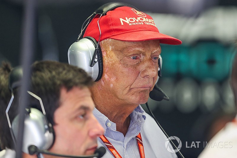 Lauda dice que la sanción a Verstappen fue