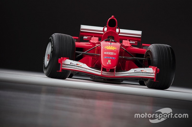 Aukcióra bocsájtják Schumacher legendás F1-es Ferrari versenygépét