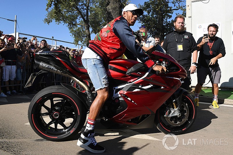 Lewis Hamilton hará más diseños de motos con MV Agusta