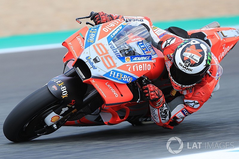Lorenzo: “Me siento mejor piloto que hace dos o tres años”