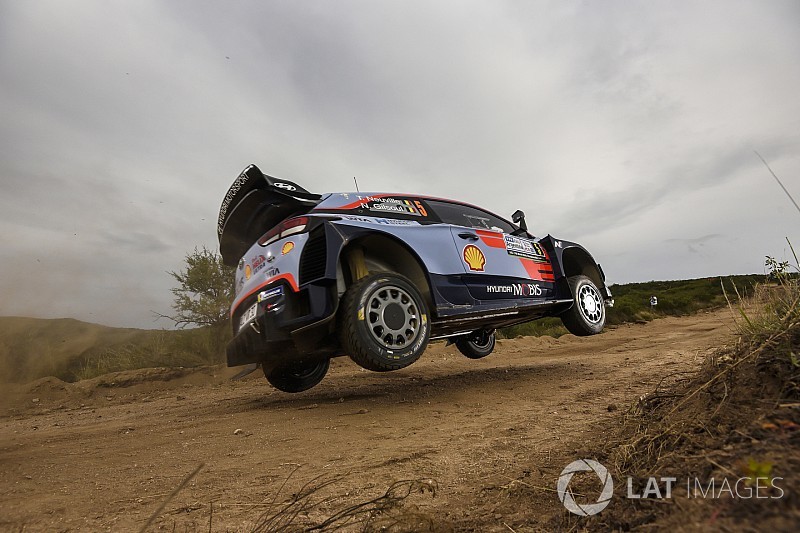 WRC Arjantin: Açılış etabında Neuville lider