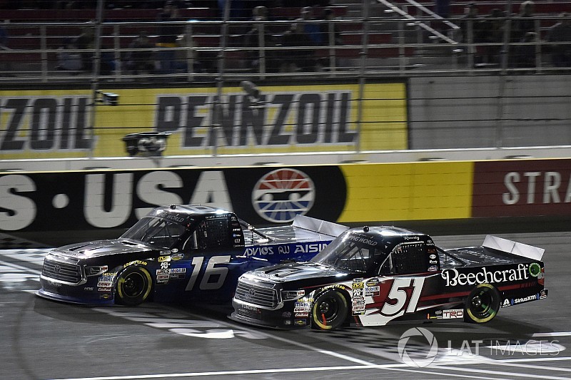 Brett Moffitt on lapped trucks: