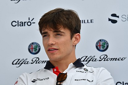 Ferrari, cerca de elegir a Leclerc sobre Raikkonen para 2019