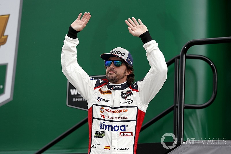 McLaren insiste en que Alonso tendrá un papel mínimo en Toyota