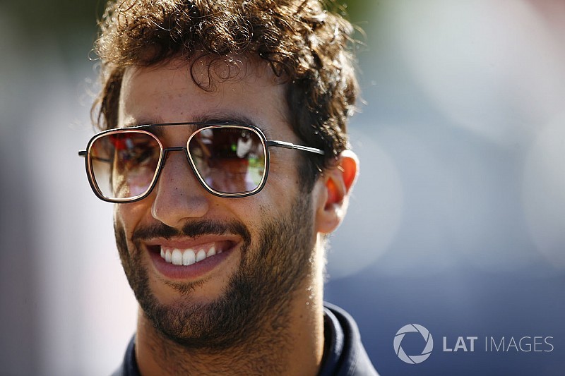 Ricciardo: McLaren será mais rápida com qualquer outro motor
