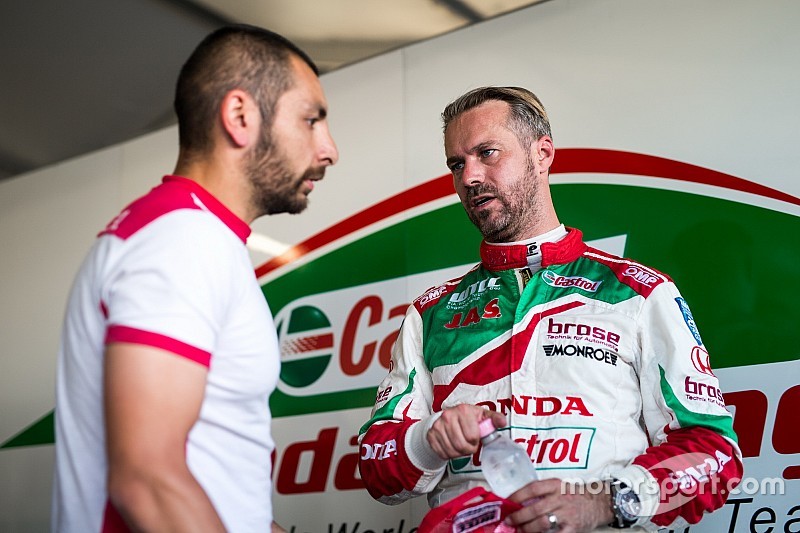 Monteiro, Çin'deki WTCC yarışını kaçıracak!