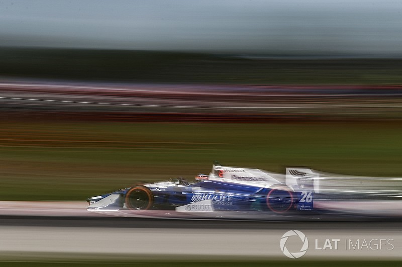 Sato con la pole en Pocono, Chaves en octavo y Gutiérrez en 13°
