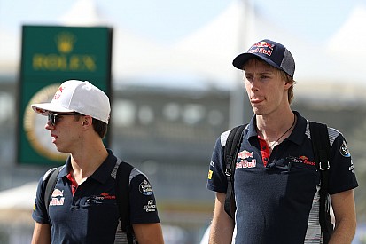 Webber: Programa de pilotos da Red Bull “amoleceu”