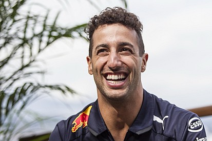 Rosberg: Ricciardo deveria deixar Red Bull e ir para Ferrari