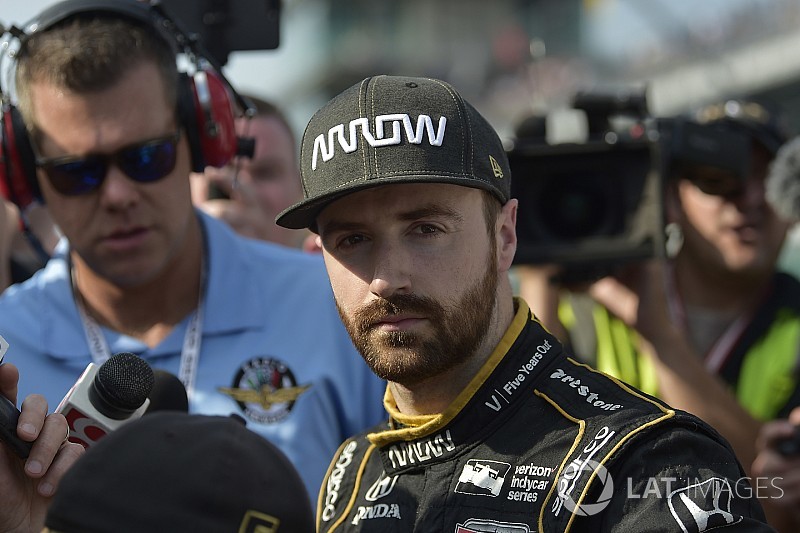 Hinchcliffe desiste de comprar vaga para Indy 500