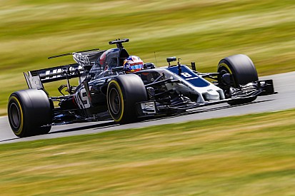 Grosjean garde les freins Carbone Industrie à Silverstone