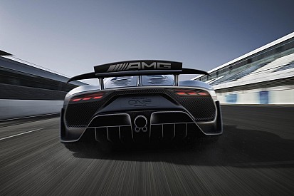 Így alakul át F1-es gépből hiperautóvá a Mercedes-AMG Project ONE