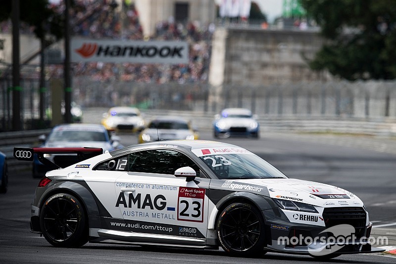 Audi TT Cup: Freude bei Philip Ellis, Ärger bei Fabienne Wohlwend