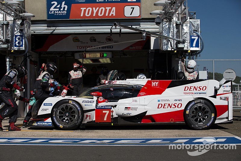 Confusão nos boxes provocou quebra da Toyota em Le Mans