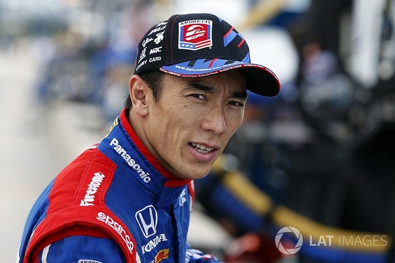 Último a entrar na pista, Sato é pole em Pocono; Kanaan é 4º