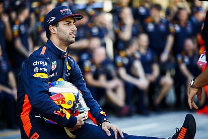 Ricciardo: Geleceğim için en doğru kararı vereceğim