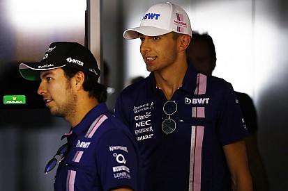 Pérez admite surpresa com rendimento de Ocon em 2017