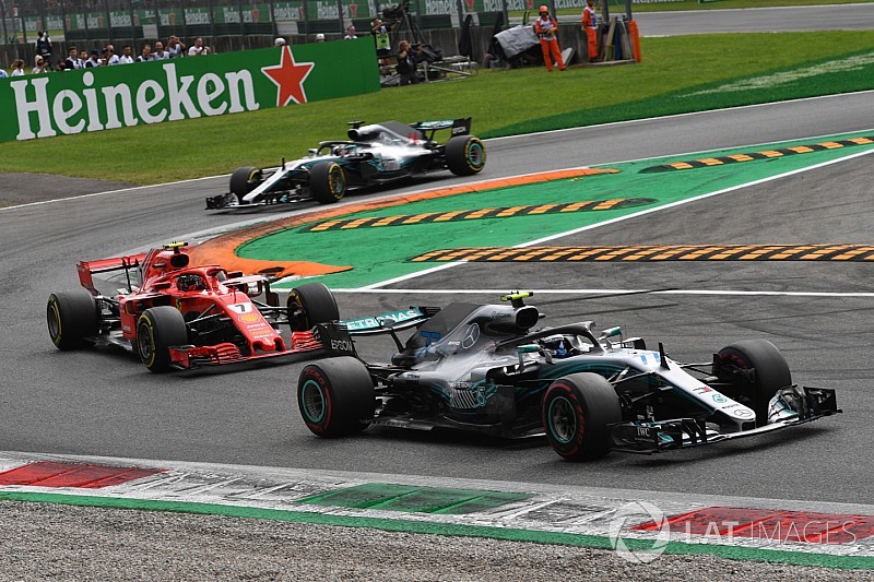 Villeneuve: Ferrari'nin takım emri verme vakti geldi