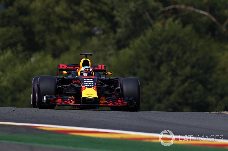 No pódio, Ricciardo comemora Safety Car: “Aproveitamos”