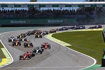 Ecclestone critica el rumbo de la F1 con sus motores para 2021