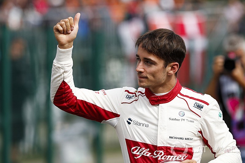 Leclerc substitui Raikkonen e será piloto da Ferrari em 2019