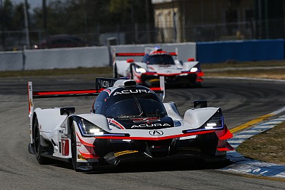 Sebring 12 Hours: Hour 4 – Bizarre yellow flag puts Penske into lead