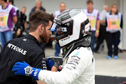 VIDEO: Narradores finlandeses enloquecen con la pole de Bottas