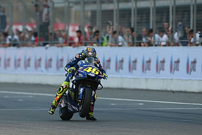 Yamaha ainda sofre com a eletrônica, diz Rossi