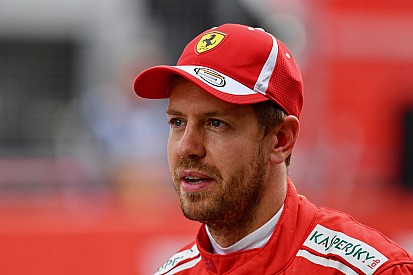 Vettel punge sulle troppe penalità in F1: "Colpa dei piloti, tutti frignamo e ci lamentiamo troppo"