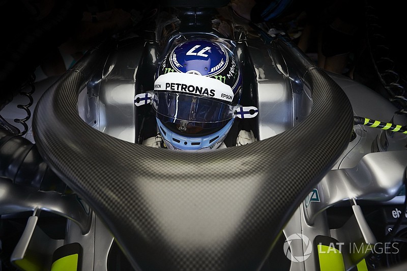 Használat közben Bottas különleges monacói sisakja