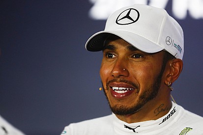 Acusan a Lewis Hamilton ser un "vegano hipócrita"