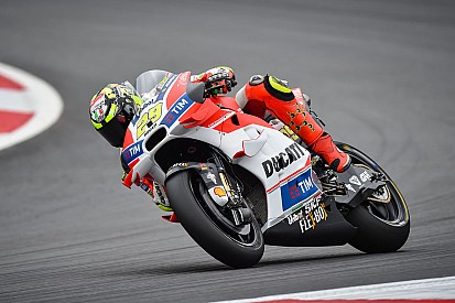 MotoGP Austria: Iannone rebut pole position