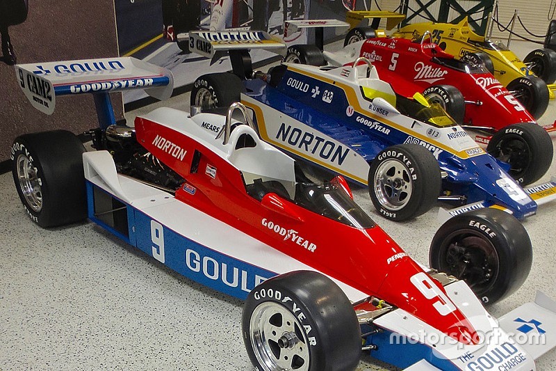 Галерея: выставка в честь 50-летия Penske
