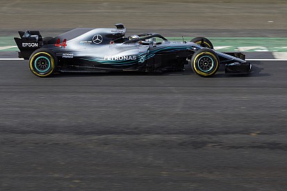 Exkluzív videós felvételek a 2018-as F1-es Mercedes pályára küldéséről
