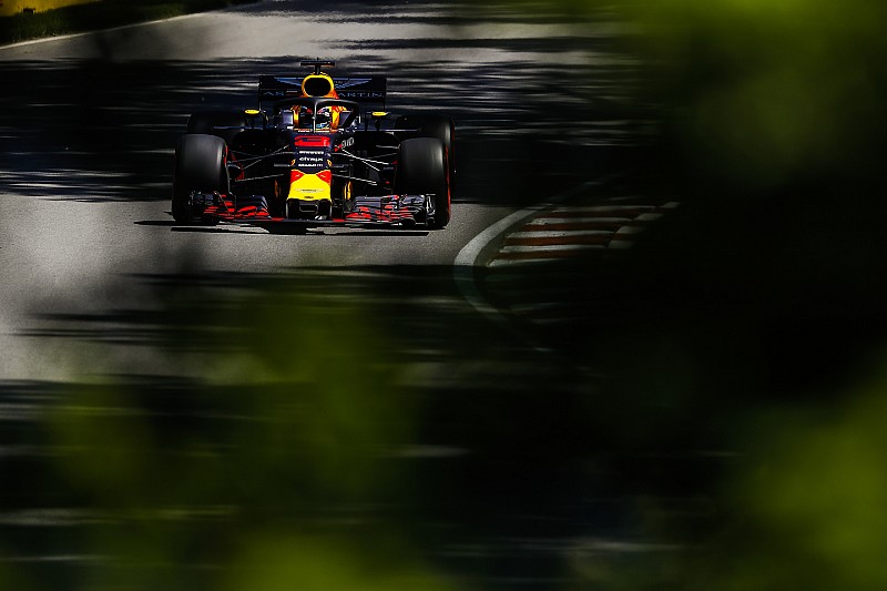 Nach Ricciardos Motor-Problem: Red Bull sieht Mercedes vorn